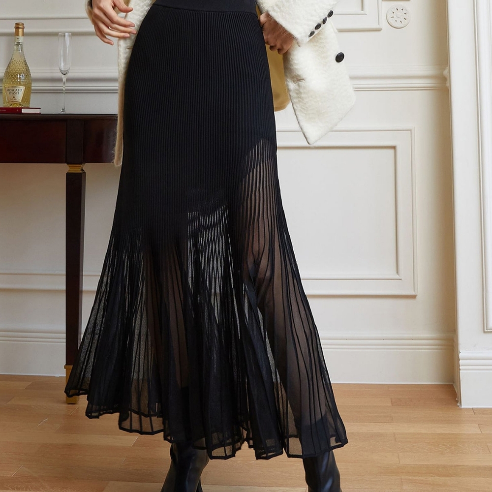 Wavy Ribbed Partially-sheer skirt